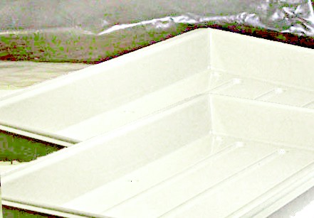 Growerr trays for growing hydroponic herbs